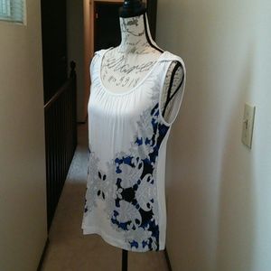 3 for $15/Lovely White Blue and Black Top